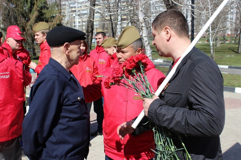 Знамя Победы встретили в Белгороде