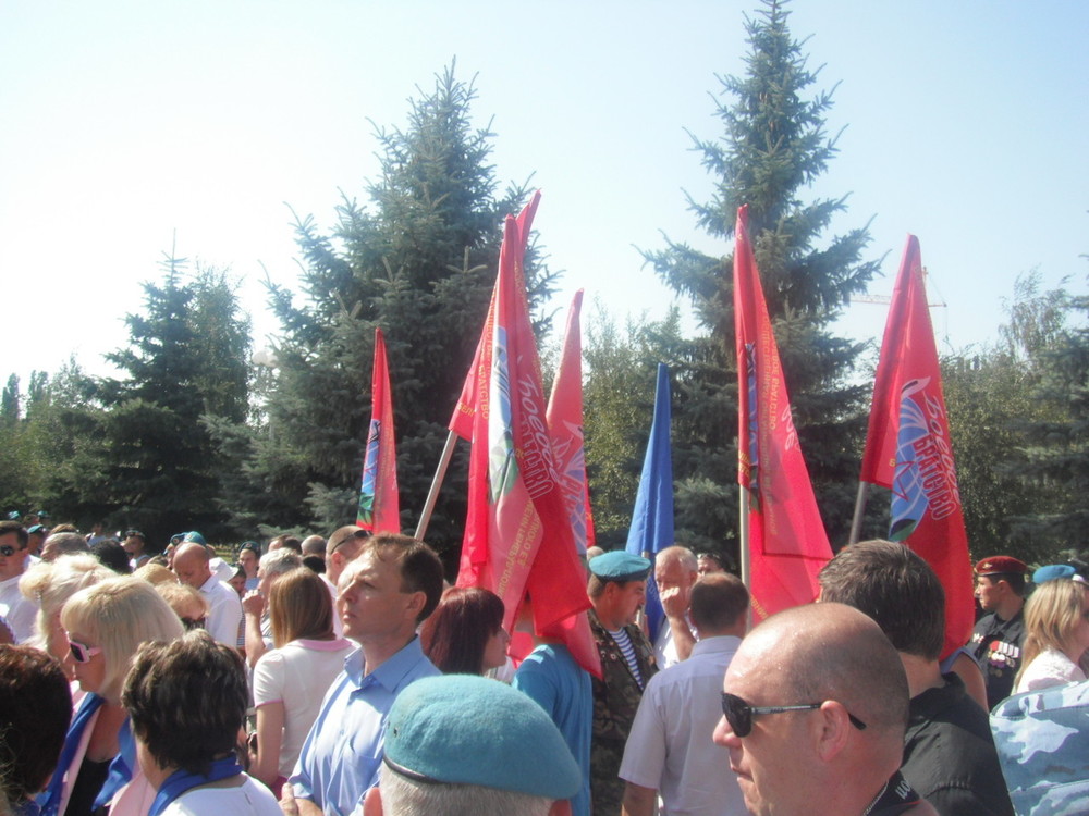 Открытие памятника, погибших в локальных воинах